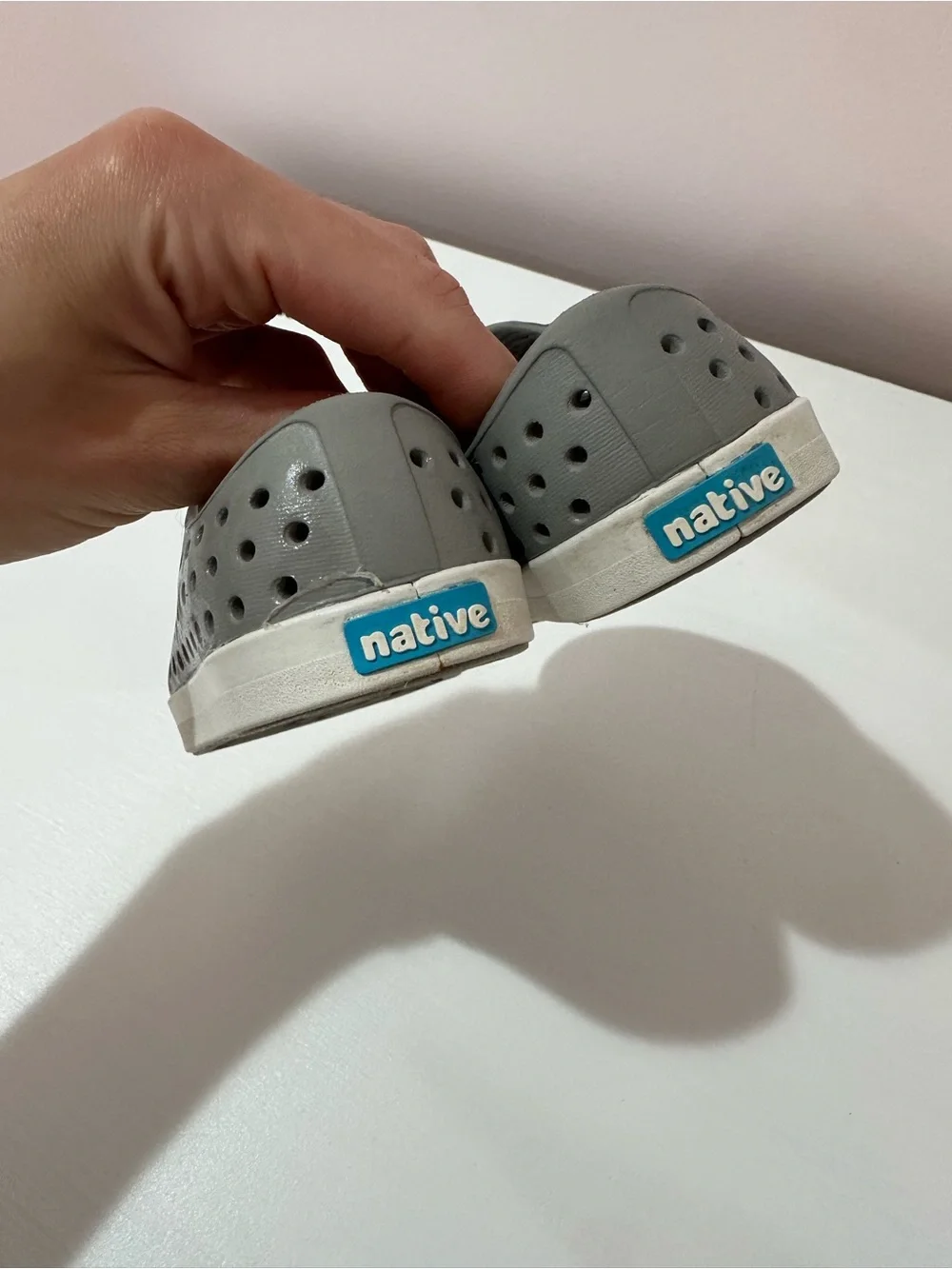 Native Jefferson Slip-On Kids Shoes in Grey C5